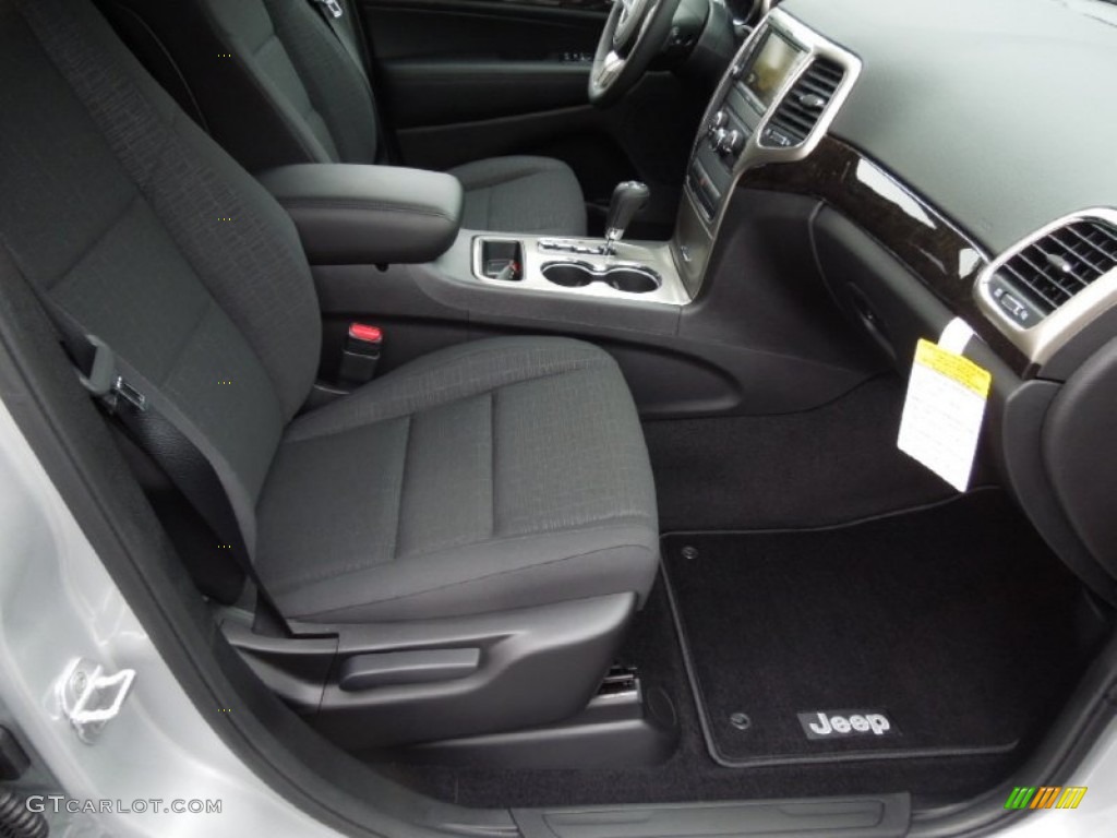 2013 Grand Cherokee Laredo - Bright Silver Metallic / Black photo #19