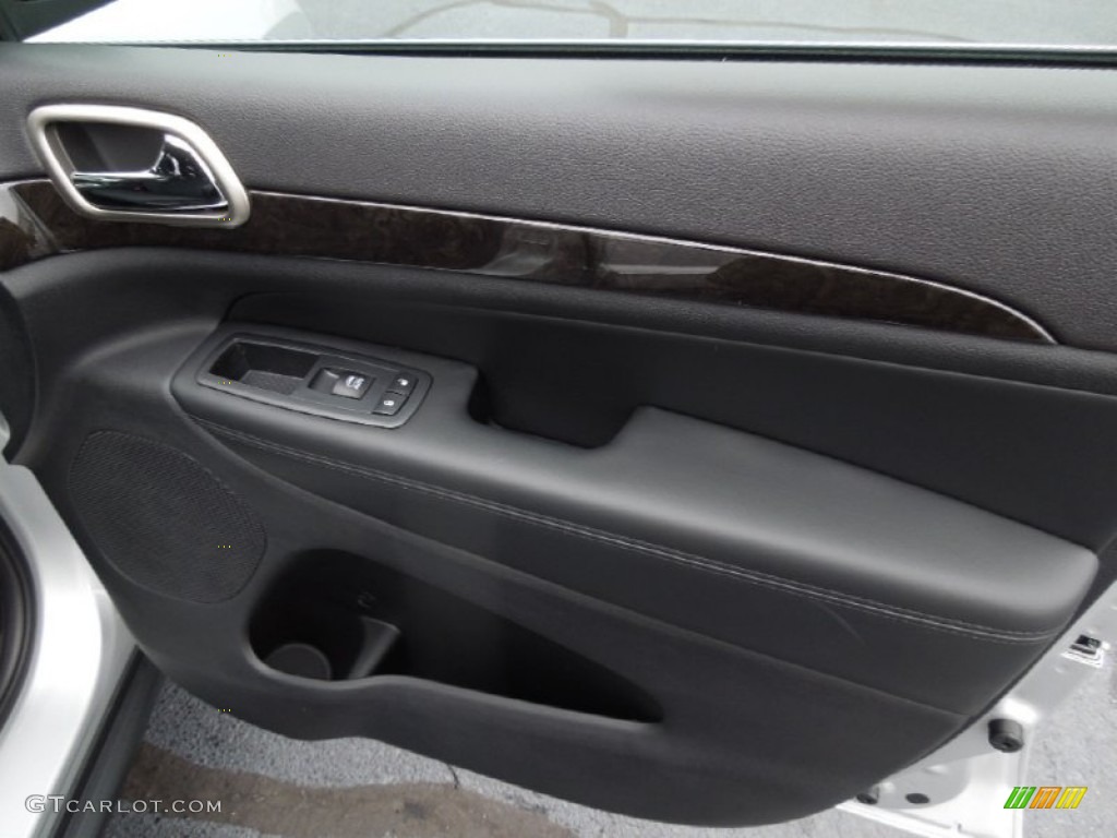 2013 Grand Cherokee Laredo - Bright Silver Metallic / Black photo #20