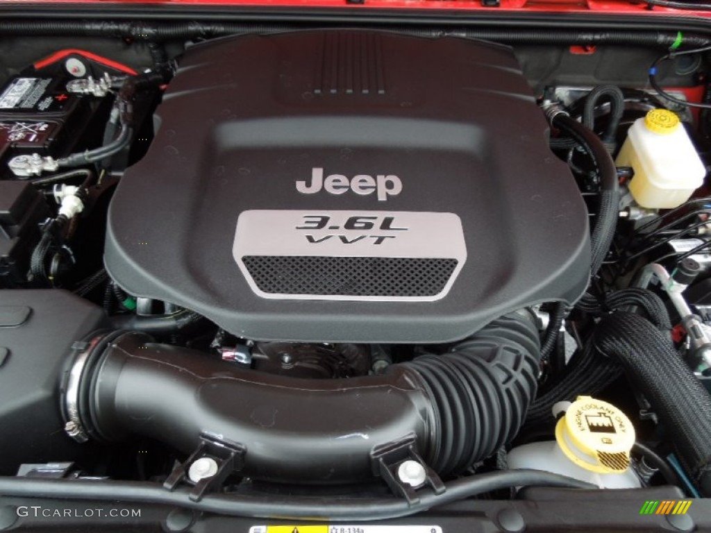 2013 Jeep Wrangler Unlimited Sport 4x4 3.6 Liter DOHC 24-Valve VVT Pentastar V6 Engine Photo #75520127