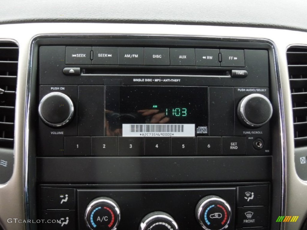 2013 Grand Cherokee Laredo - Bright Silver Metallic / Black photo #13