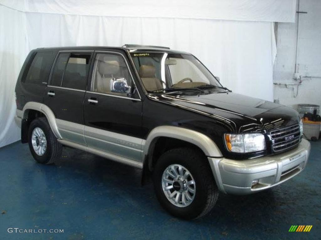 2001 Trooper Limited 4x4 - Ebony Black / Beige photo #4