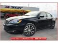 Black - 200 S Sedan Photo No. 1