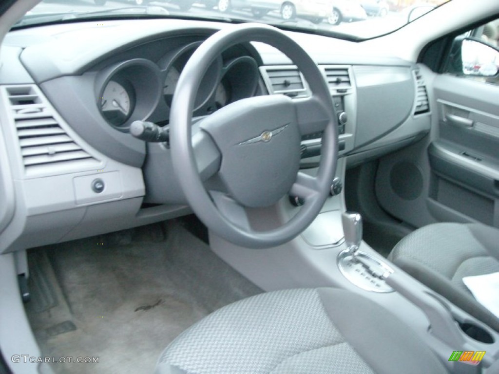 2007 Sebring Sedan - Brilliant Black Crystal Pearl / Dark Slate Gray/Light Slate Gray photo #21
