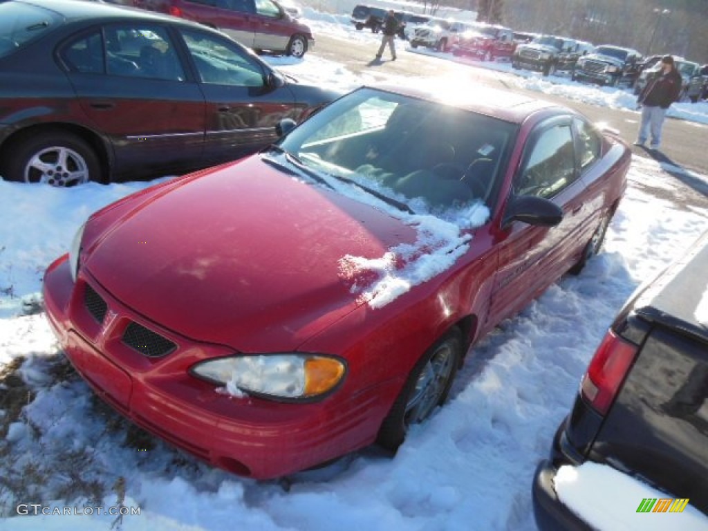 2002 Grand Am SE Coupe - Bright Red / Dark Pewter photo #3