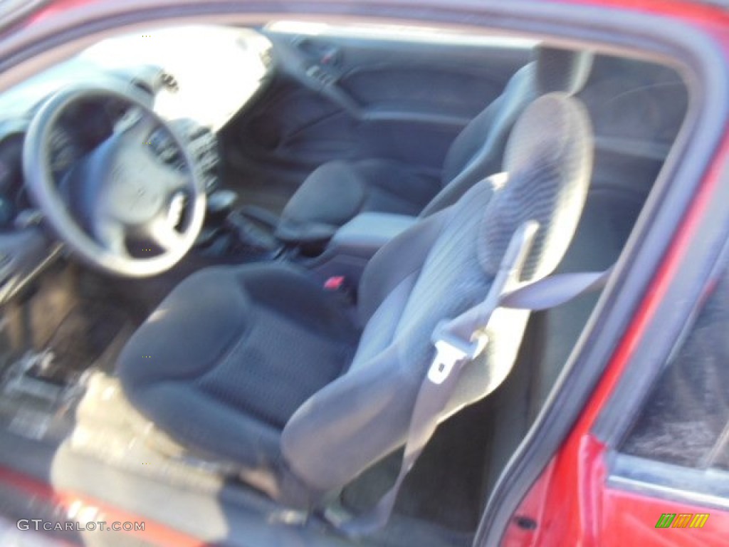 2002 Grand Am SE Coupe - Bright Red / Dark Pewter photo #9