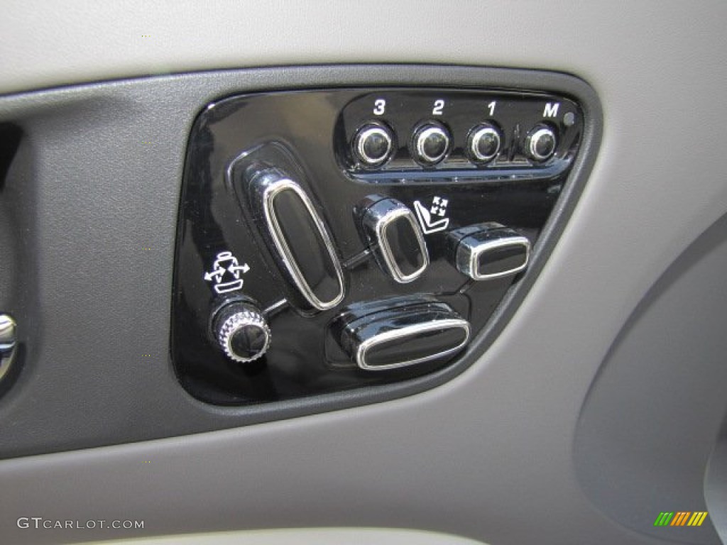 2012 Jaguar XK XK Convertible Controls Photo #75532171