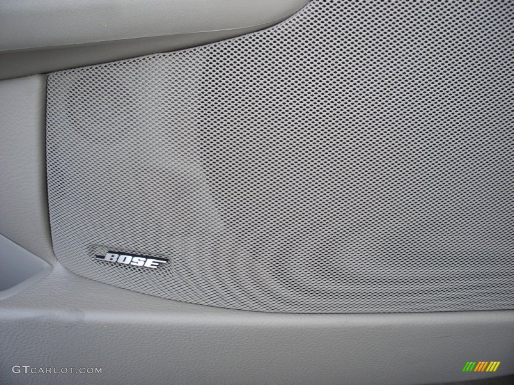 2012 Chevrolet Corvette Convertible Audio System Photo #75532350