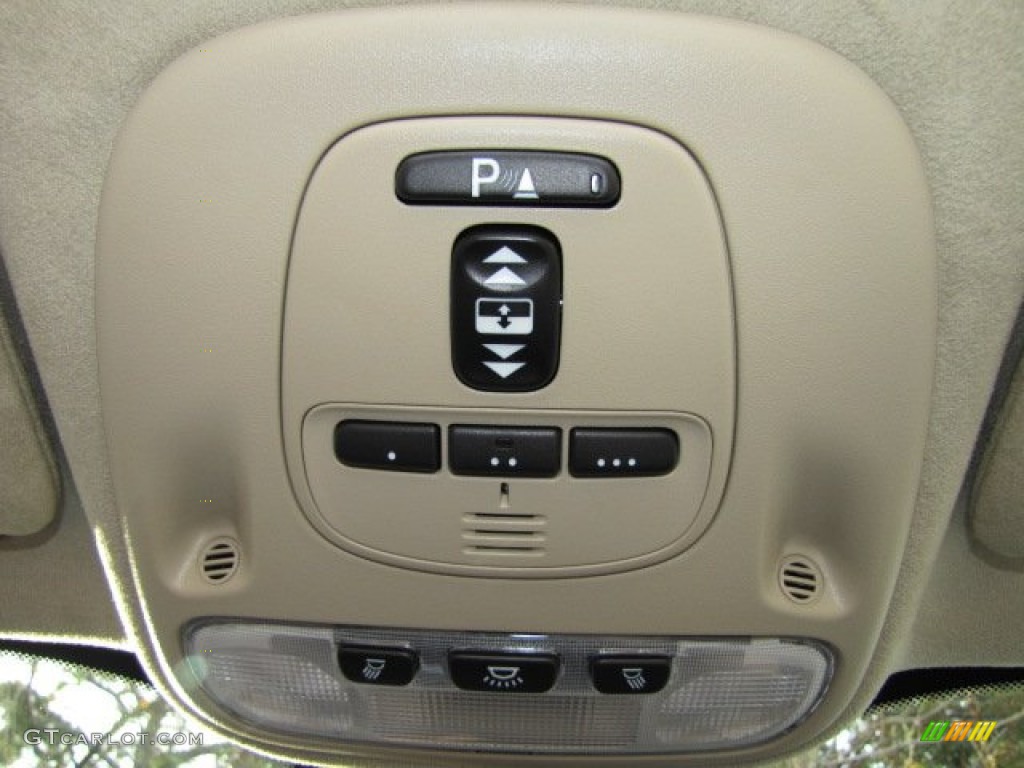 2012 Jaguar XK XK Convertible Controls Photo #75532359