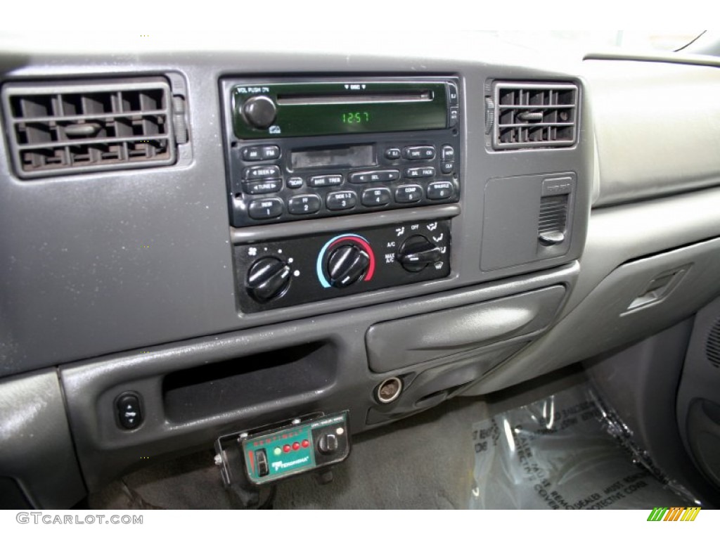 2003 F350 Super Duty Lariat Crew Cab 4x4 Dually - Dark Shadow Grey Metallic / Medium Flint photo #81