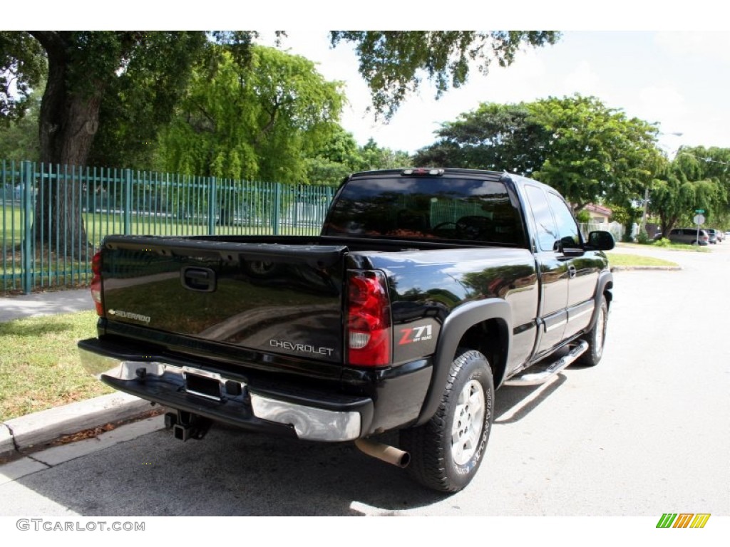 2004 Silverado 1500 LT Extended Cab 4x4 - Black / Dark Charcoal photo #9