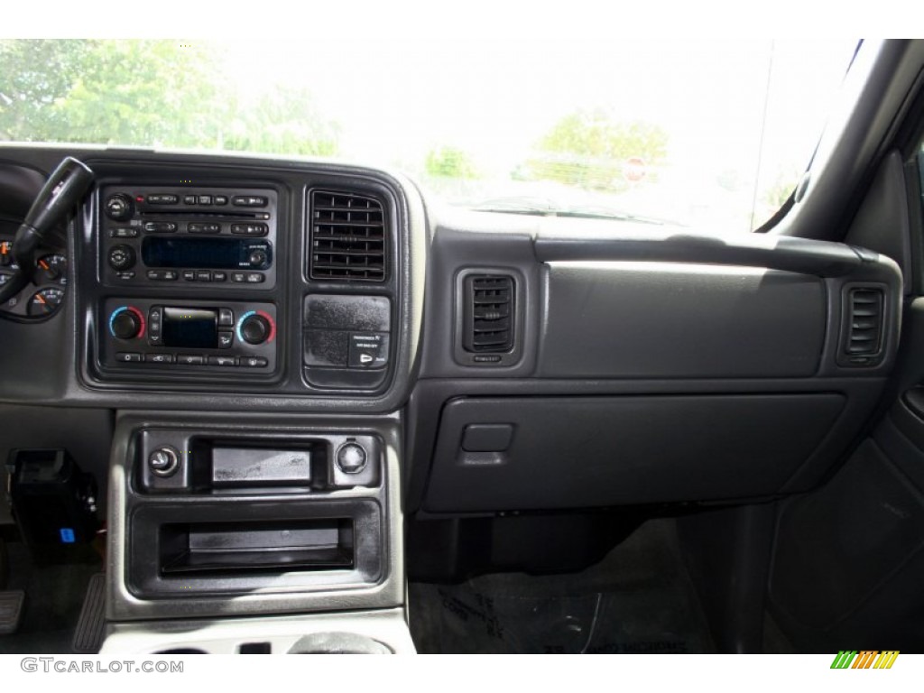 2004 Silverado 1500 LT Extended Cab 4x4 - Black / Dark Charcoal photo #50