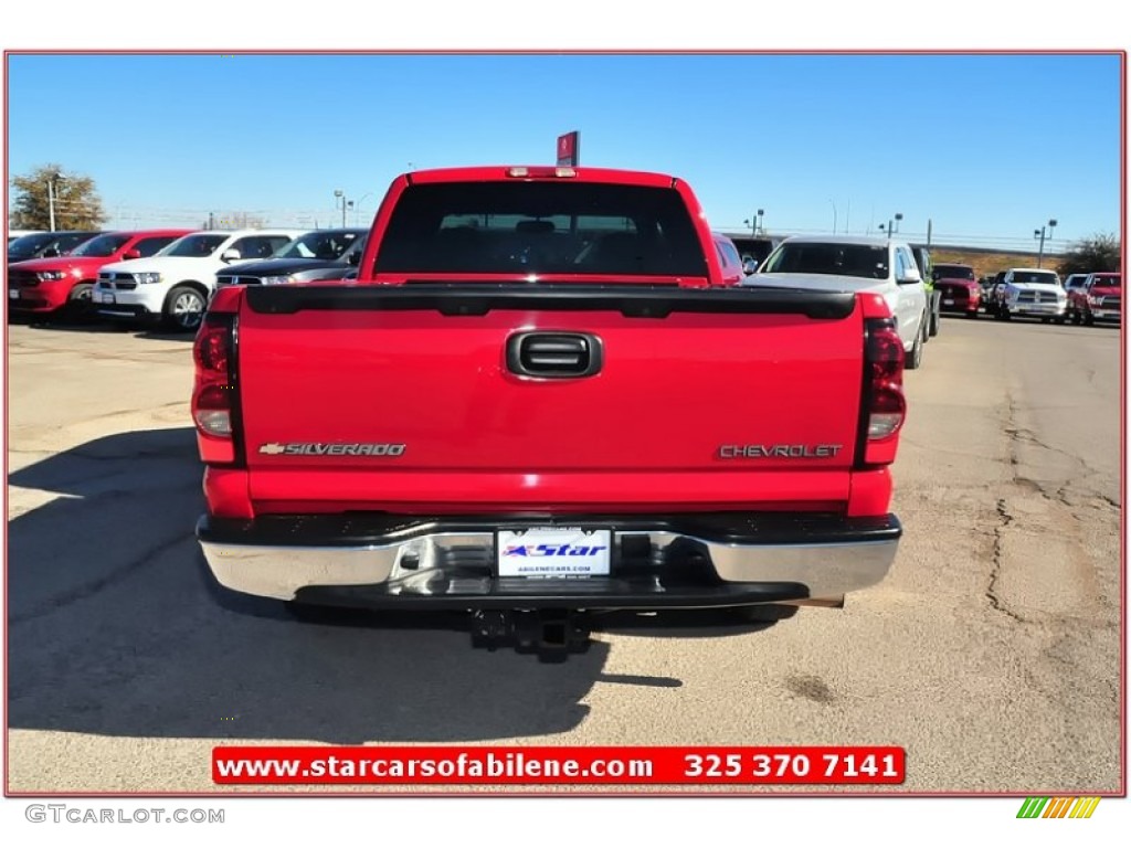 2004 Silverado 1500 LS Extended Cab - Victory Red / Dark Charcoal photo #8
