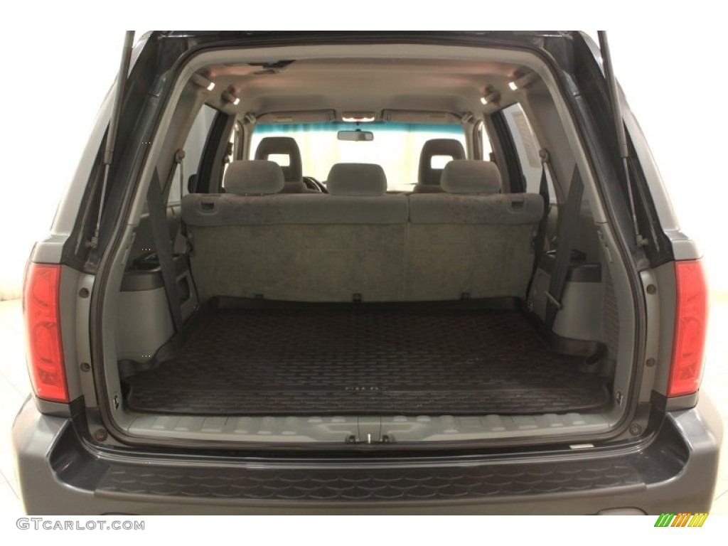 2004 Honda Pilot LX 4WD Trunk Photo #75535836