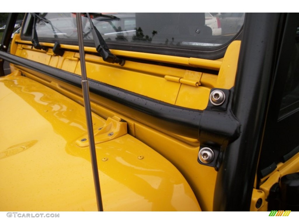 1997 Defender 90 Soft Top - AA Yellow / Charcoal Twill photo #32
