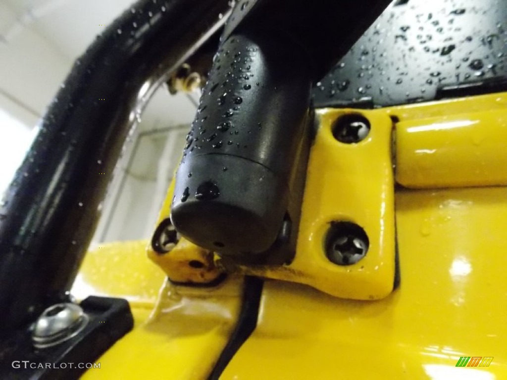 1997 Defender 90 Soft Top - AA Yellow / Charcoal Twill photo #41