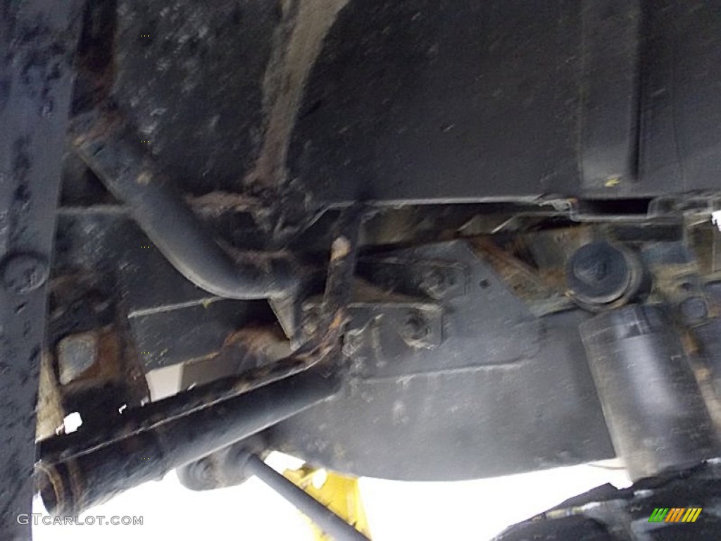 1997 Land Rover Defender 90 Soft Top Undercarriage Photo #75538371