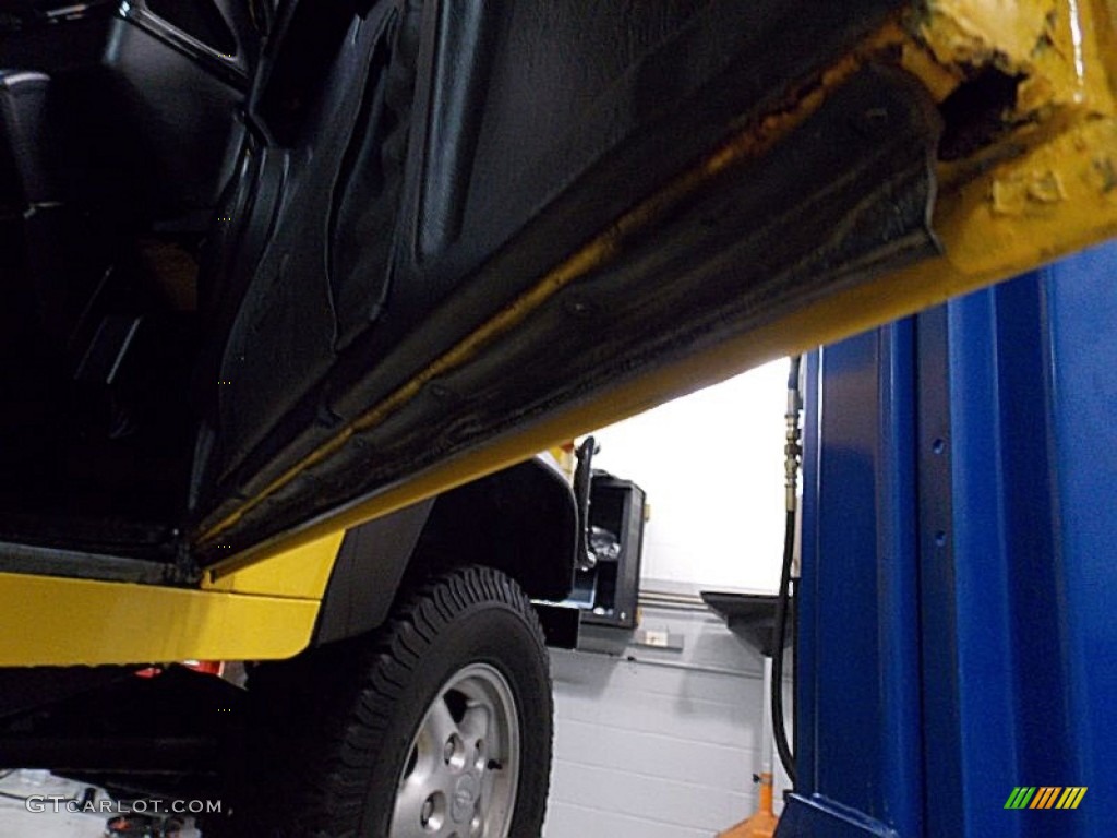 1997 Defender 90 Soft Top - AA Yellow / Charcoal Twill photo #46