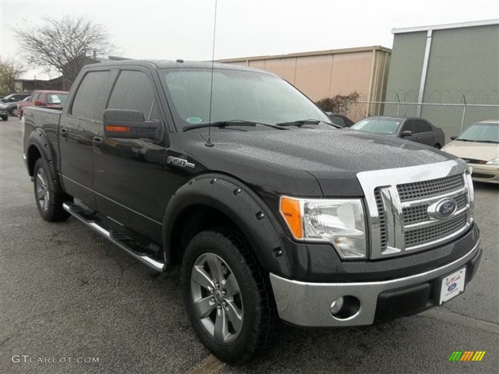 Tuxedo Black Ford F150
