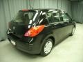 Super Black - Versa 1.8 S Hatchback Photo No. 4