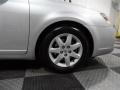 Titanium Metallic - Avalon XL Photo No. 8