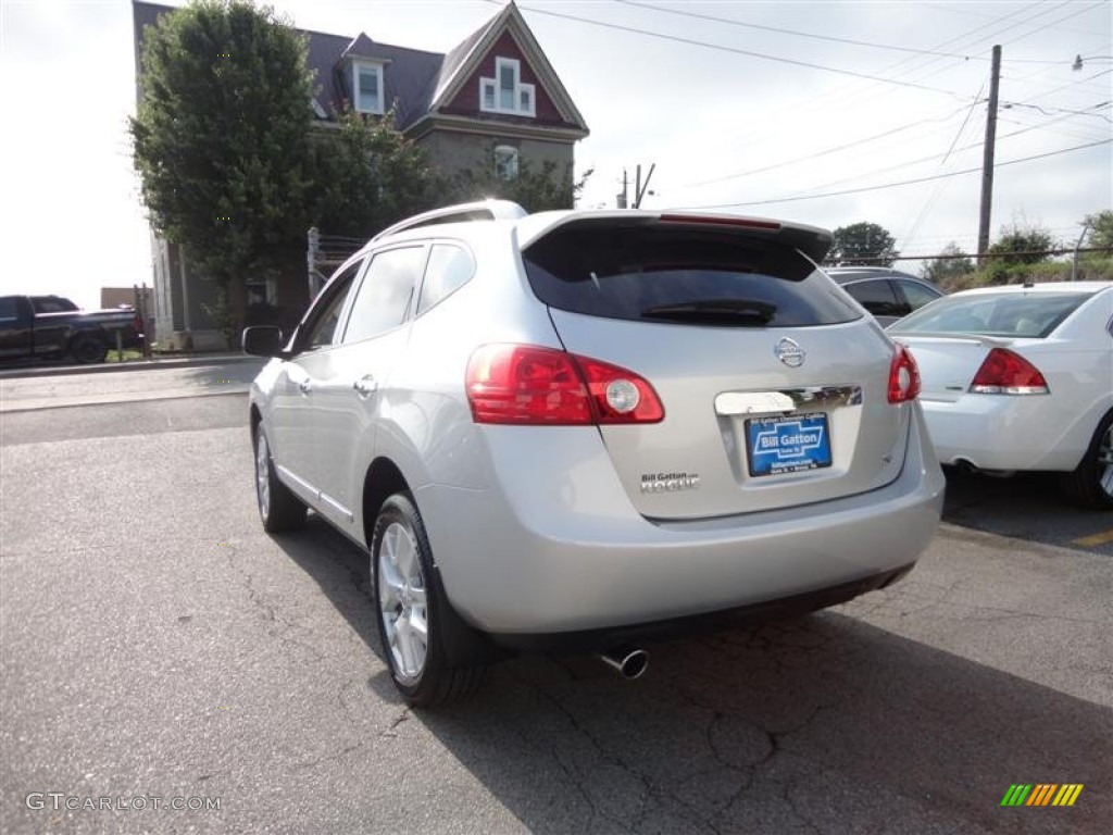 2011 Rogue SL - Silver Ice Metallic / Black photo #3