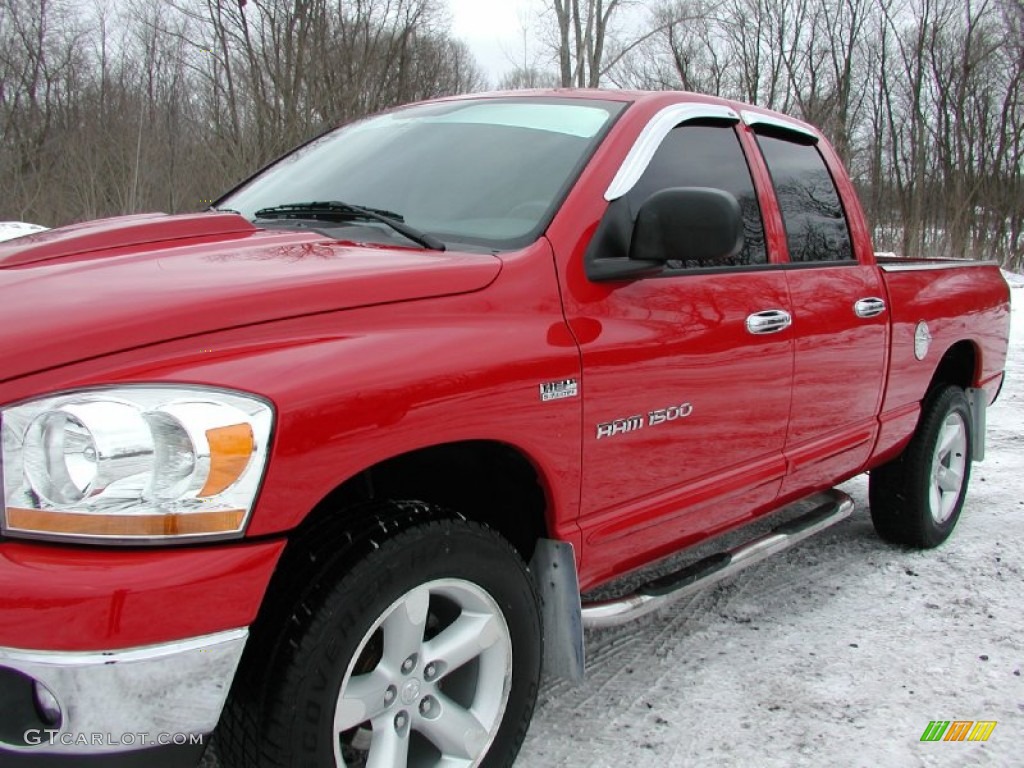 2006 Ram 1500 SLT Quad Cab 4x4 - Flame Red / Medium Slate Gray photo #35