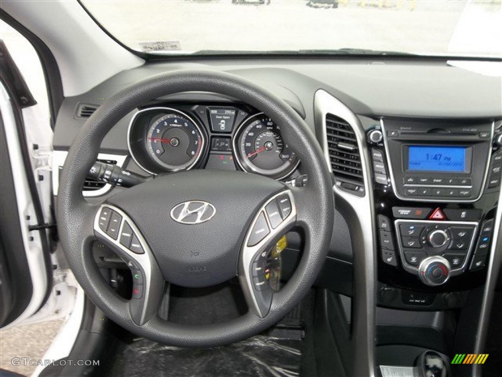 2013 Elantra GT - Monaco White / Black photo #3