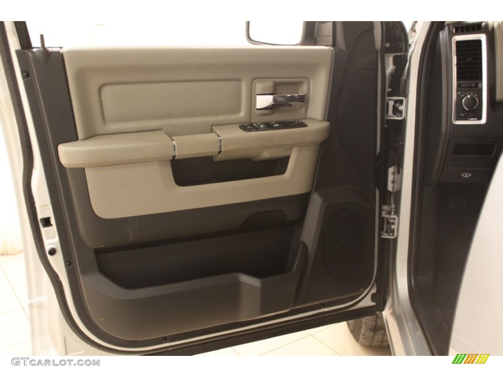 2012 Ram 1500 SLT Quad Cab 4x4 - Bright Silver Metallic / Dark Slate Gray/Medium Graystone photo #4
