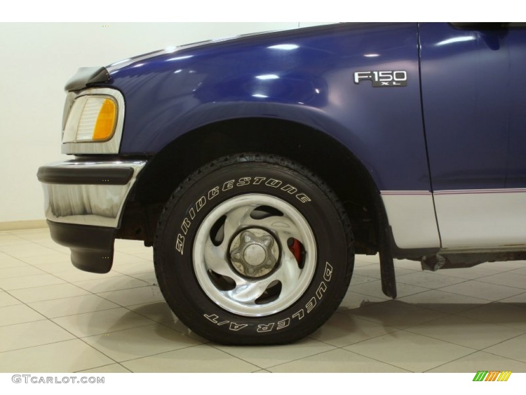 1997 F150 XL Regular Cab - Moonlight Blue Metallic / Medium Graphite photo #13