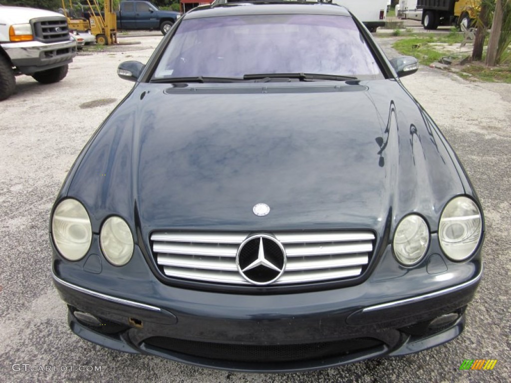 Black Mercedes-Benz CL