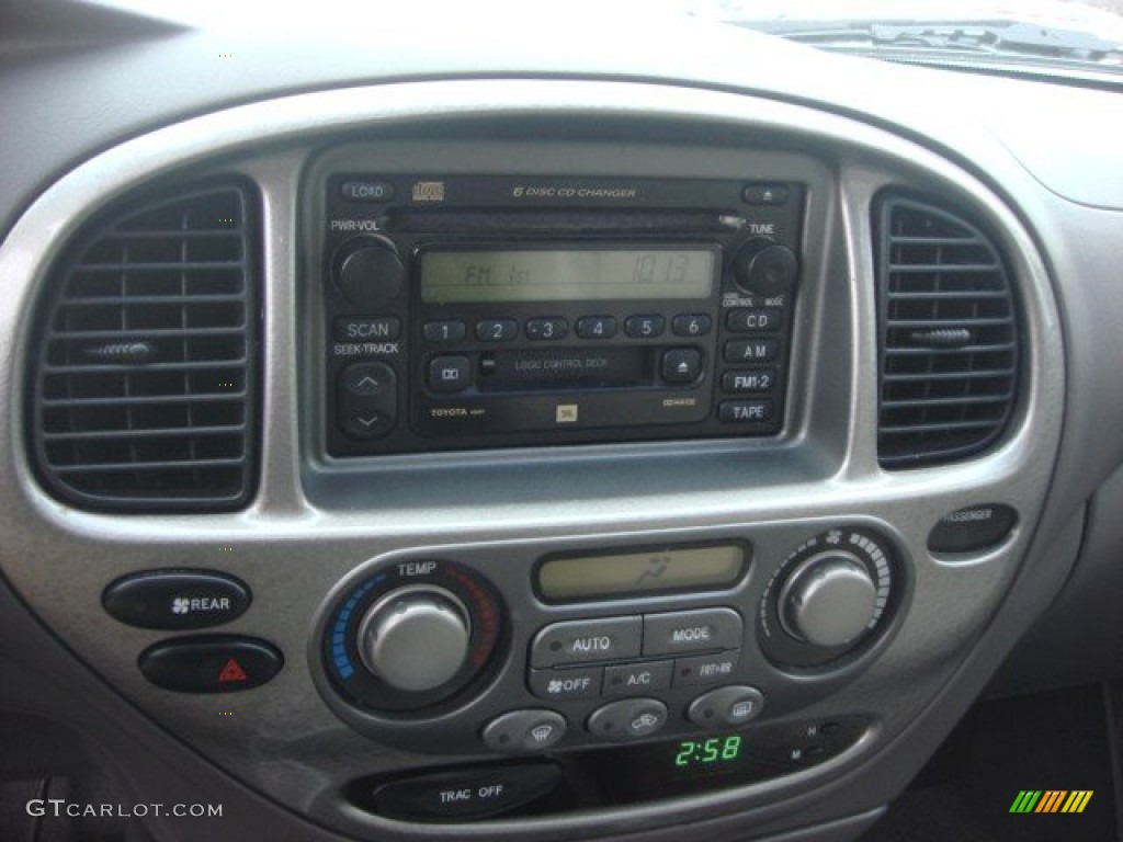 2002 Sequoia Limited - Silver Sky Metallic / Charcoal photo #17