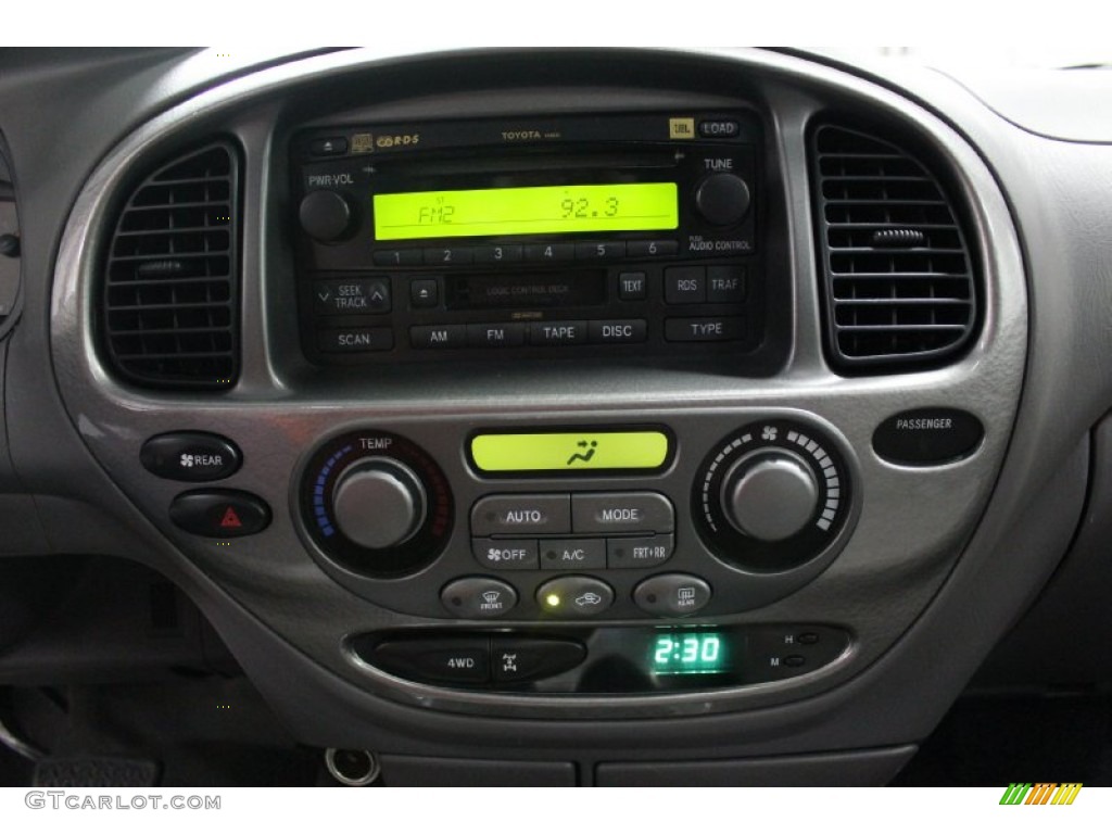 2004 Toyota Sequoia Limited 4x4 Controls Photo #75550865