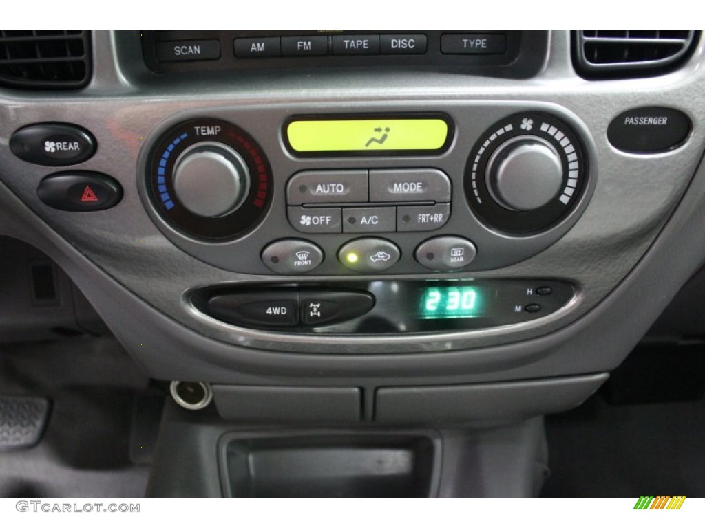 2004 Toyota Sequoia Limited 4x4 Controls Photo #75550891