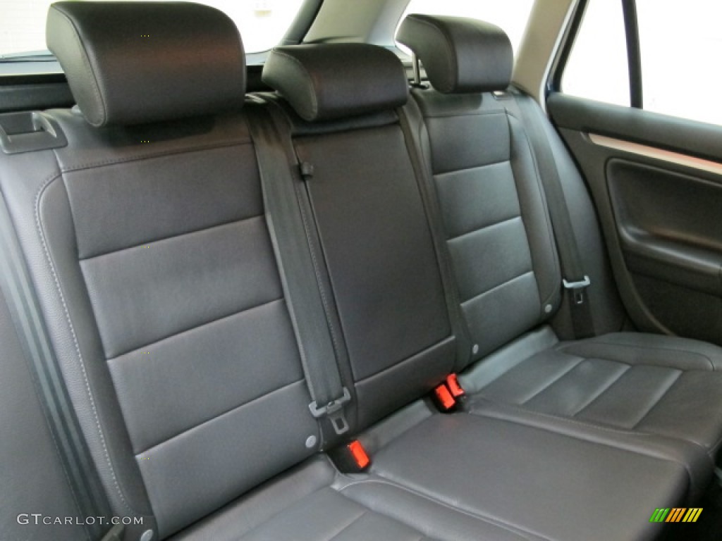 2009 Volkswagen Jetta SE SportWagen Rear Seat Photo #75552033