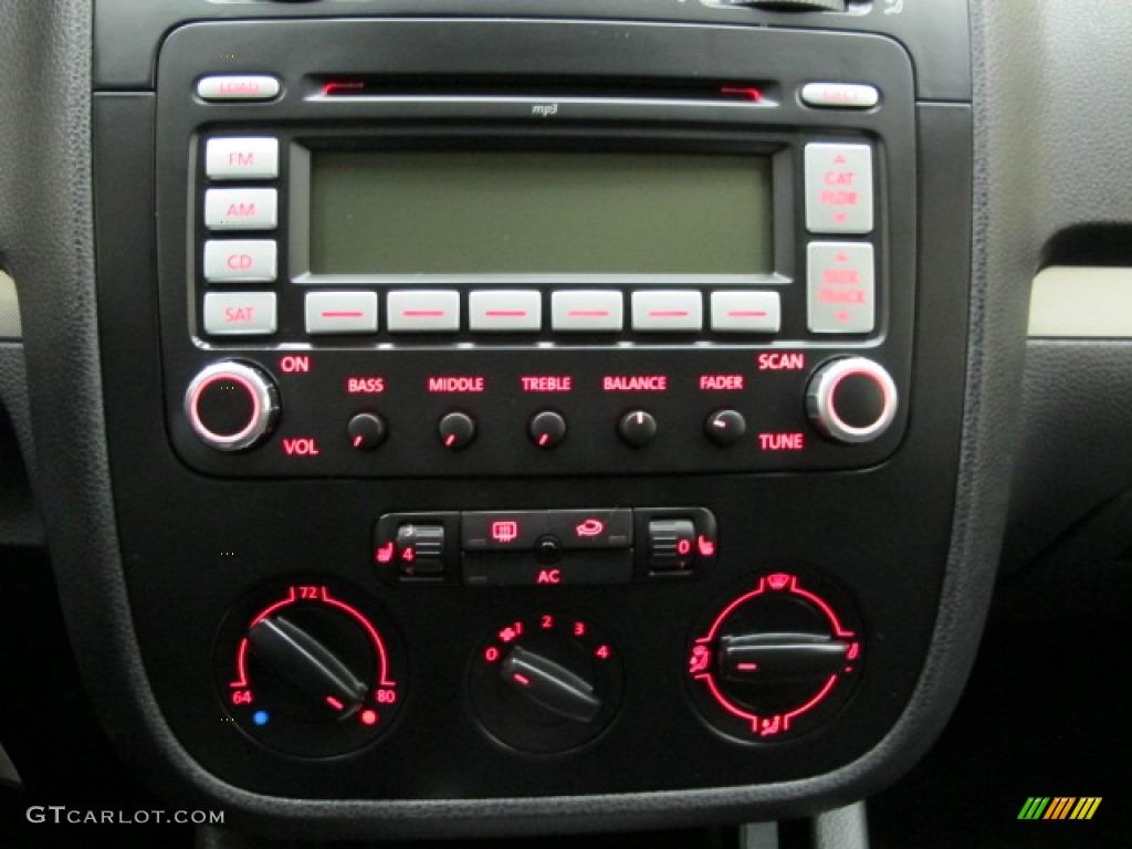 2009 Volkswagen Jetta SE SportWagen Controls Photo #75552108