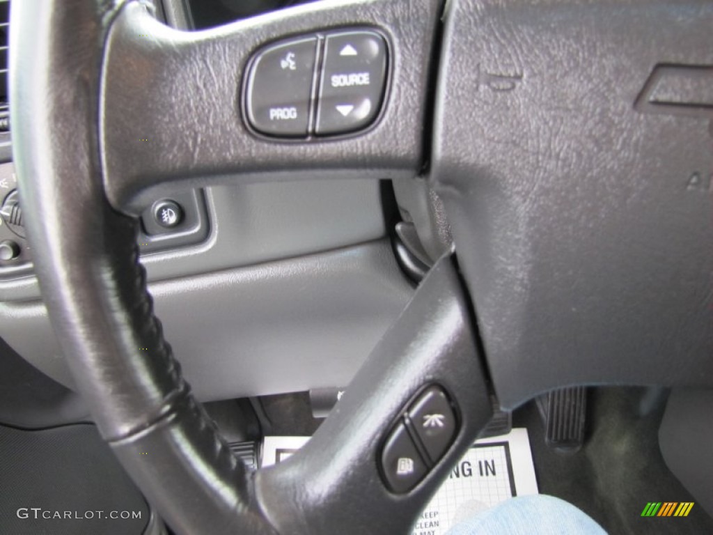 2005 Chevrolet Silverado 1500 Z71 Crew Cab 4x4 Controls Photo #75552282