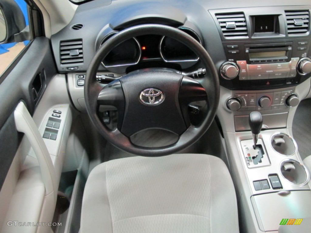 2010 Highlander  - Magnetic Gray Metallic / Ash photo #22