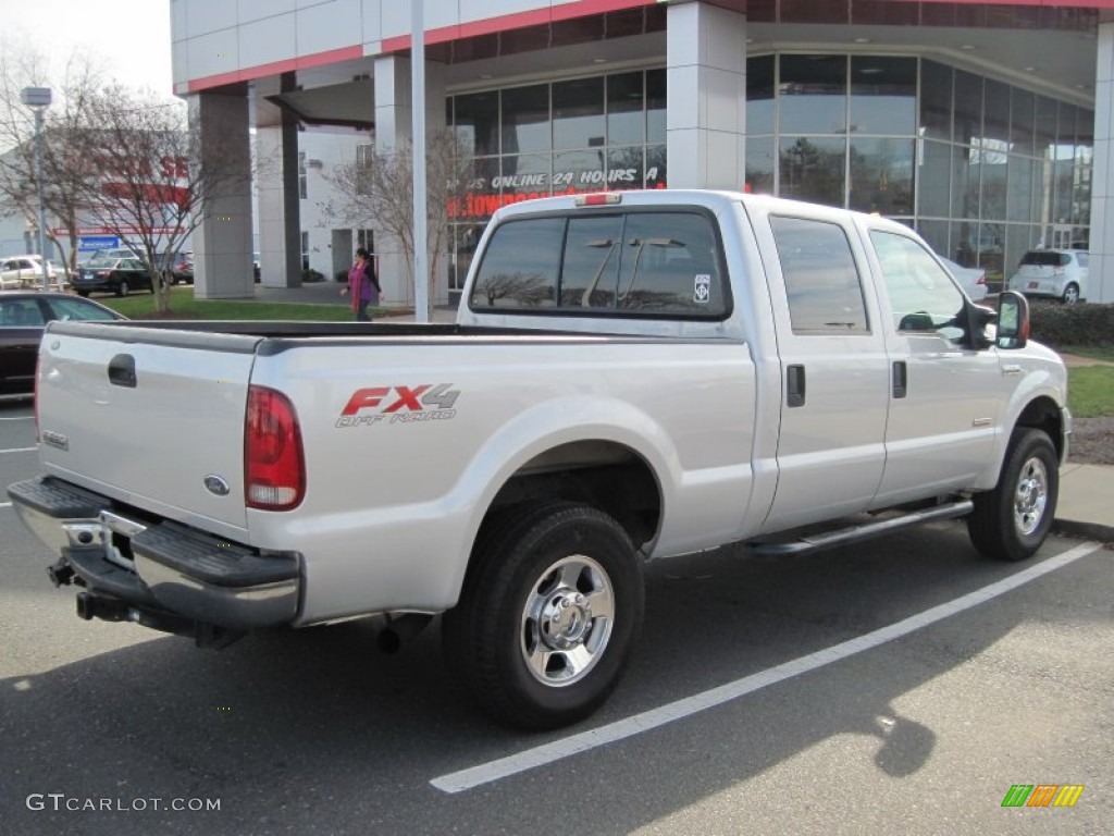 2006 F250 Super Duty FX4 Crew Cab 4x4 - Dark Shadow Gray Metallic / Medium Flint photo #4