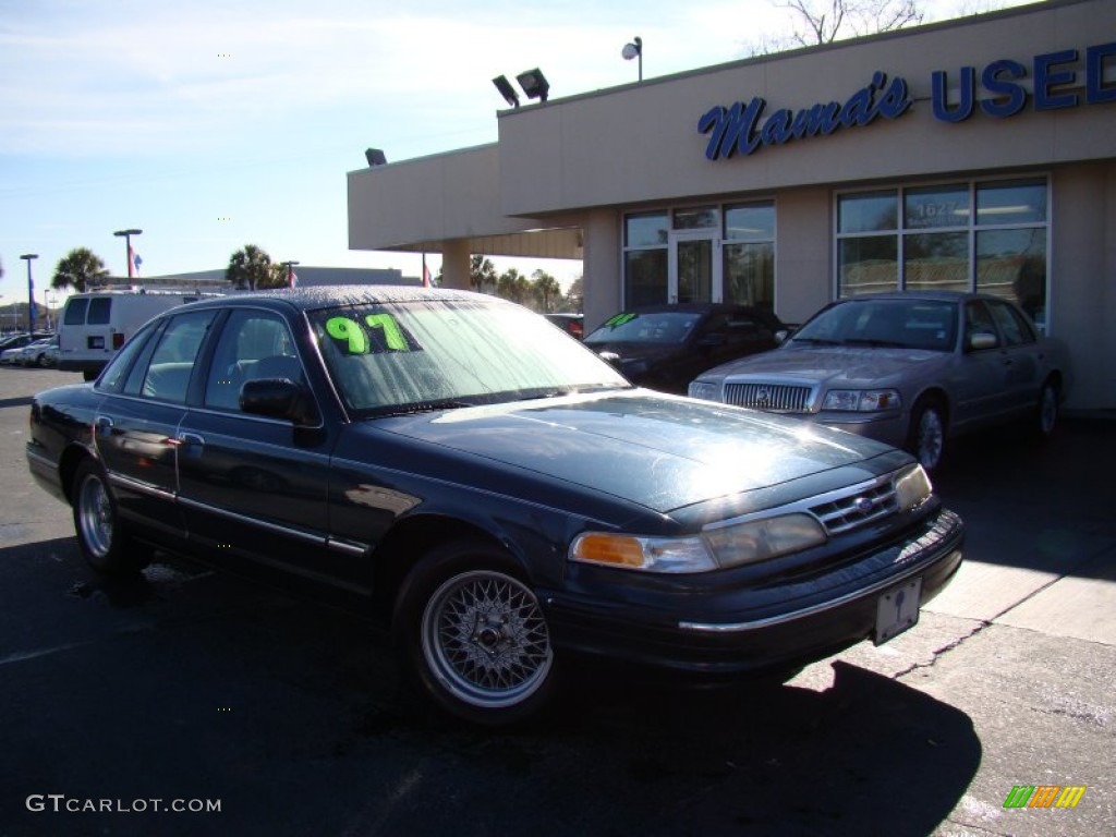 1997 Crown Victoria  - Dark Tourmaline Metallic / Gray photo #22