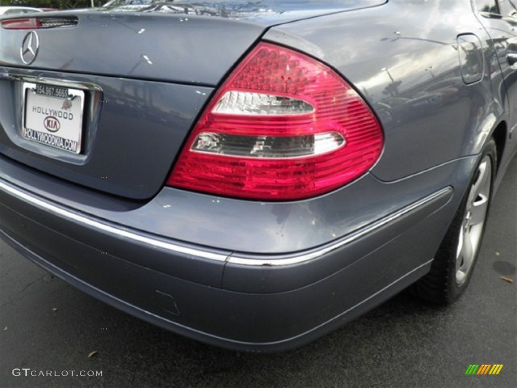 2003 E 500 Sedan - Platinum Blue Metallic / Grey photo #15
