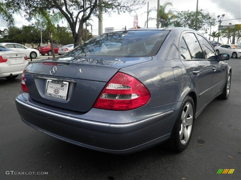 2003 E 500 Sedan - Platinum Blue Metallic / Grey photo #16