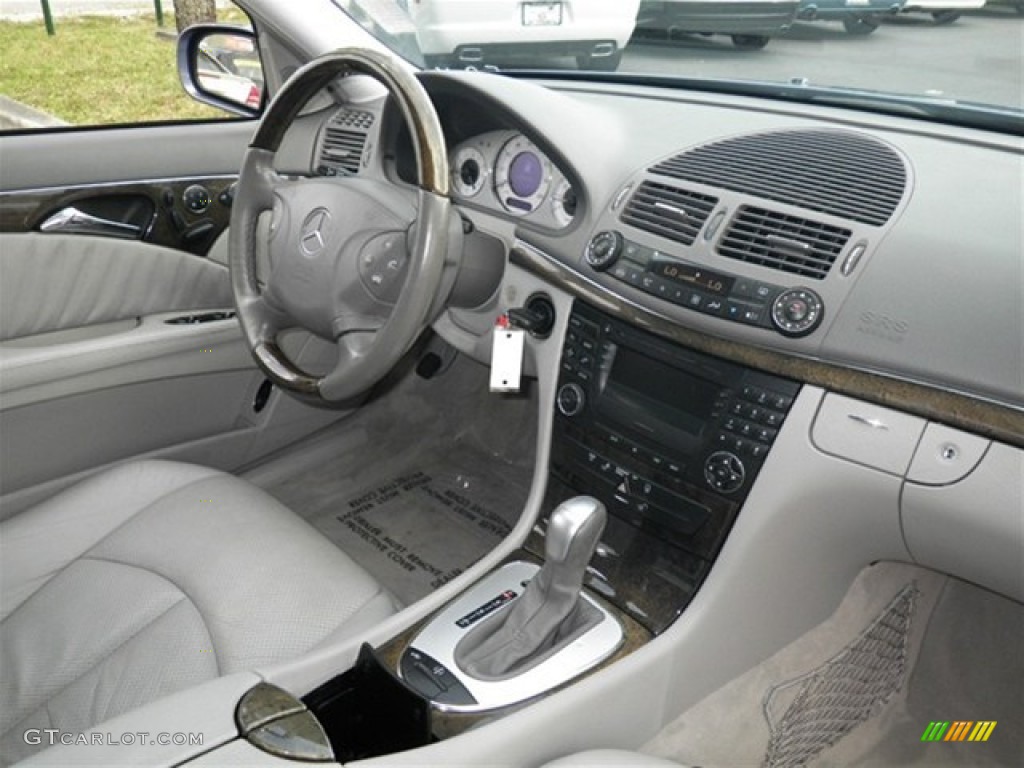 2003 E 500 Sedan - Platinum Blue Metallic / Grey photo #18