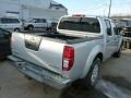 Radiant Silver - Frontier SE Crew Cab 4x4 Photo No. 4
