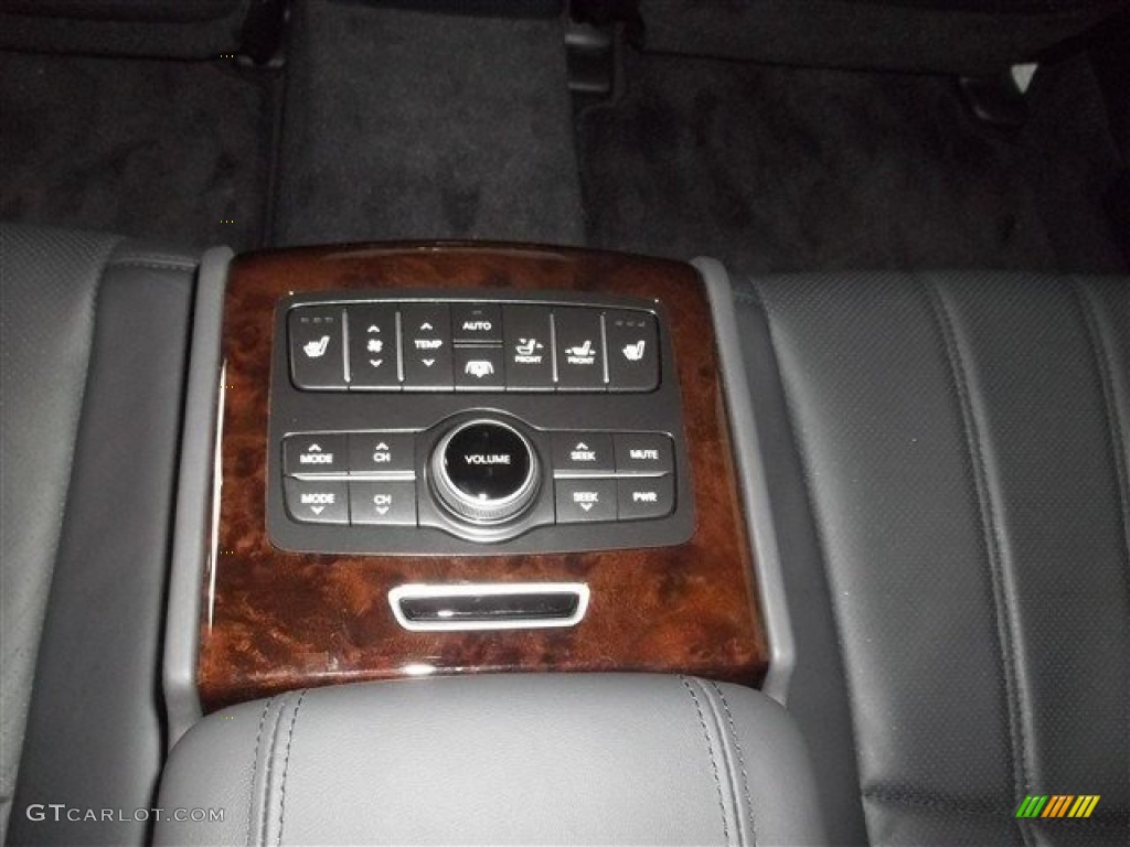 2013 Hyundai Equus Signature Controls Photo #75565993