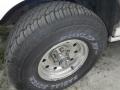 1995 Ford Bronco XLT 4x4 Wheel and Tire Photo