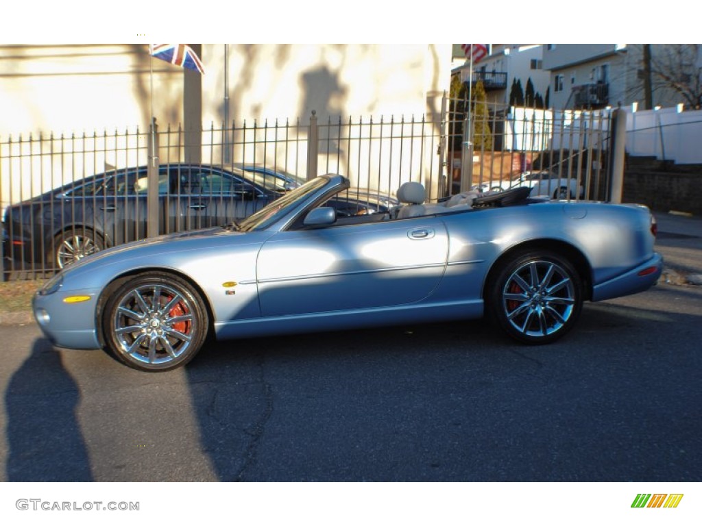 2006 XK XKR Convertible - Frost Blue Metallic / Ivory photo #3
