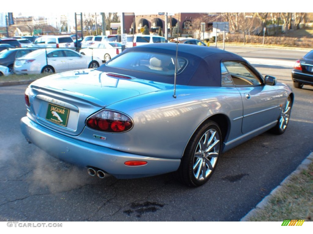 2006 XK XKR Convertible - Frost Blue Metallic / Ivory photo #22
