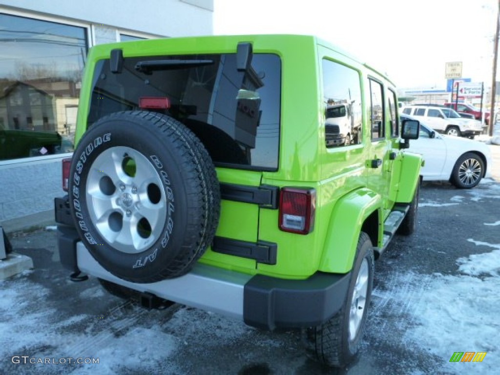 2013 Wrangler Unlimited Sahara 4x4 - Gecko Green Pearl / Black photo #5