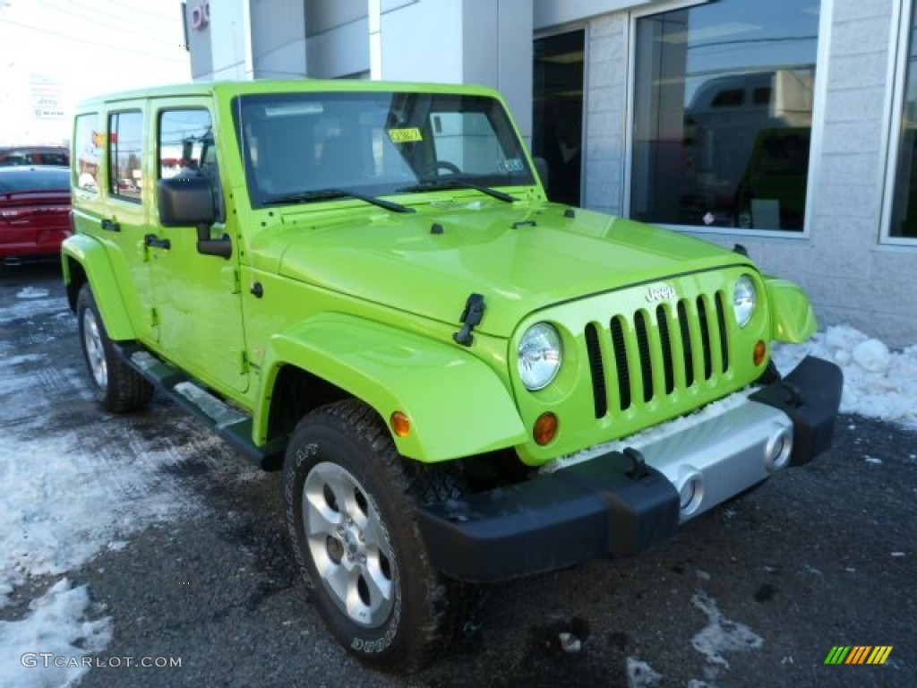 2013 Wrangler Unlimited Sahara 4x4 - Gecko Green Pearl / Black photo #8