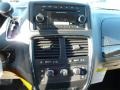 Blue Streak Pearl - Grand Caravan SE Photo No. 18